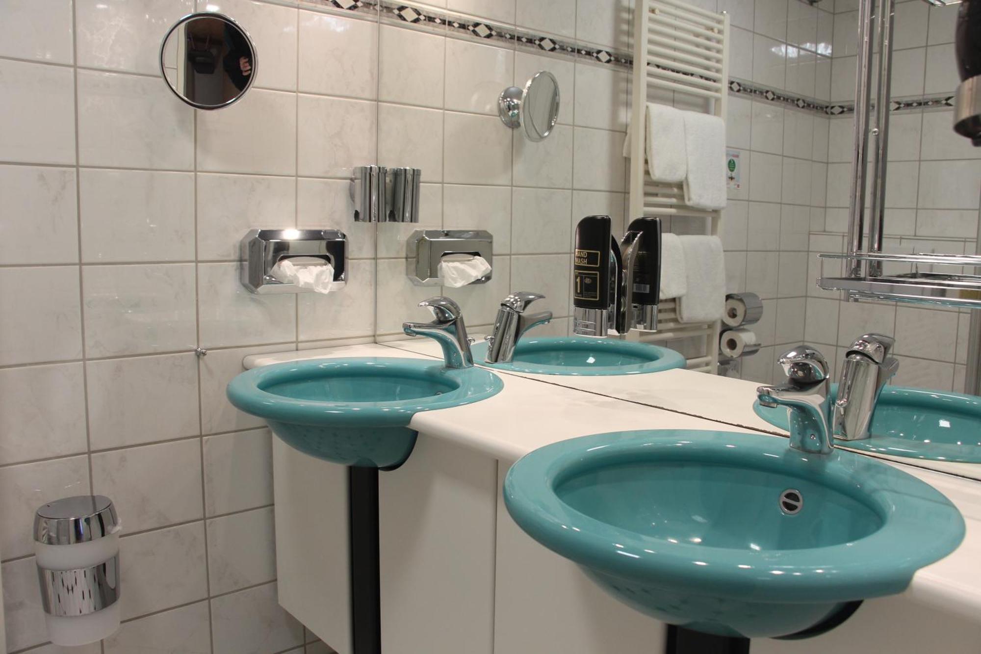 Regiohotel Germania Am Kurpark باد هازبرغ الغرفة الصورة